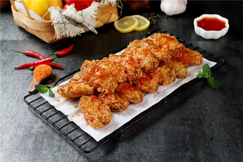 当你堵在景点劝返路上，而他已在创业路上弯道超车！